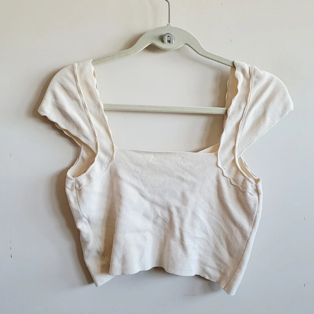 Anthropologie Cropped Sweater Tee Cream‎